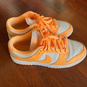 Nike Dunks  low- Laser orange